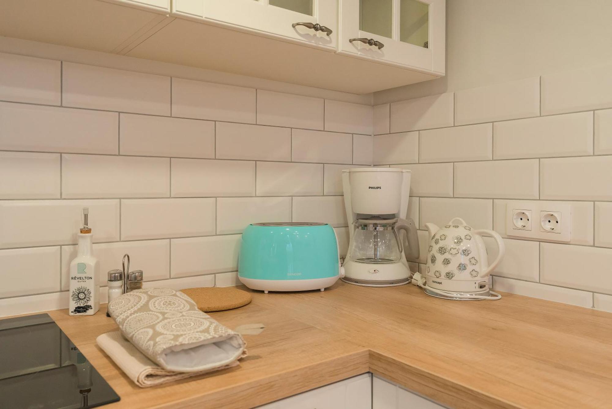 Revelton Suites Tallinn Bagian luar foto