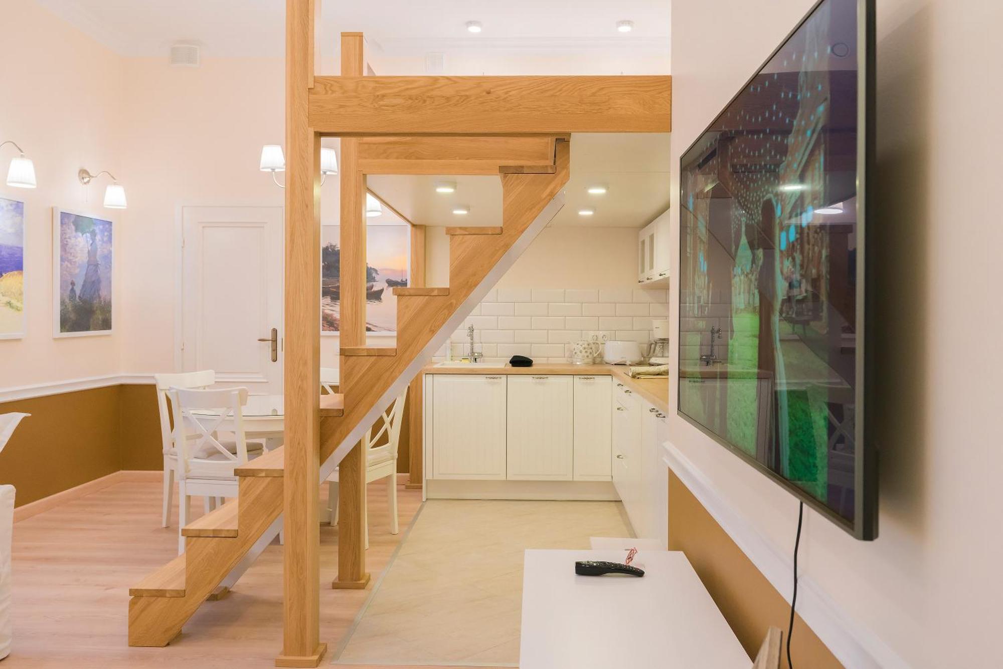 Revelton Suites Tallinn Bagian luar foto