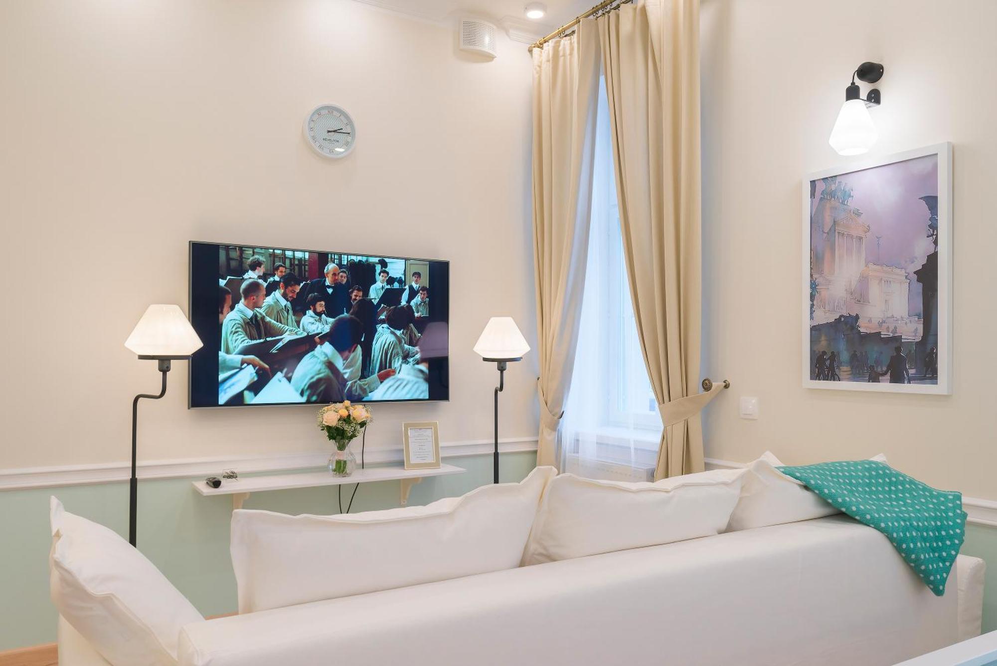 Revelton Suites Tallinn Bagian luar foto
