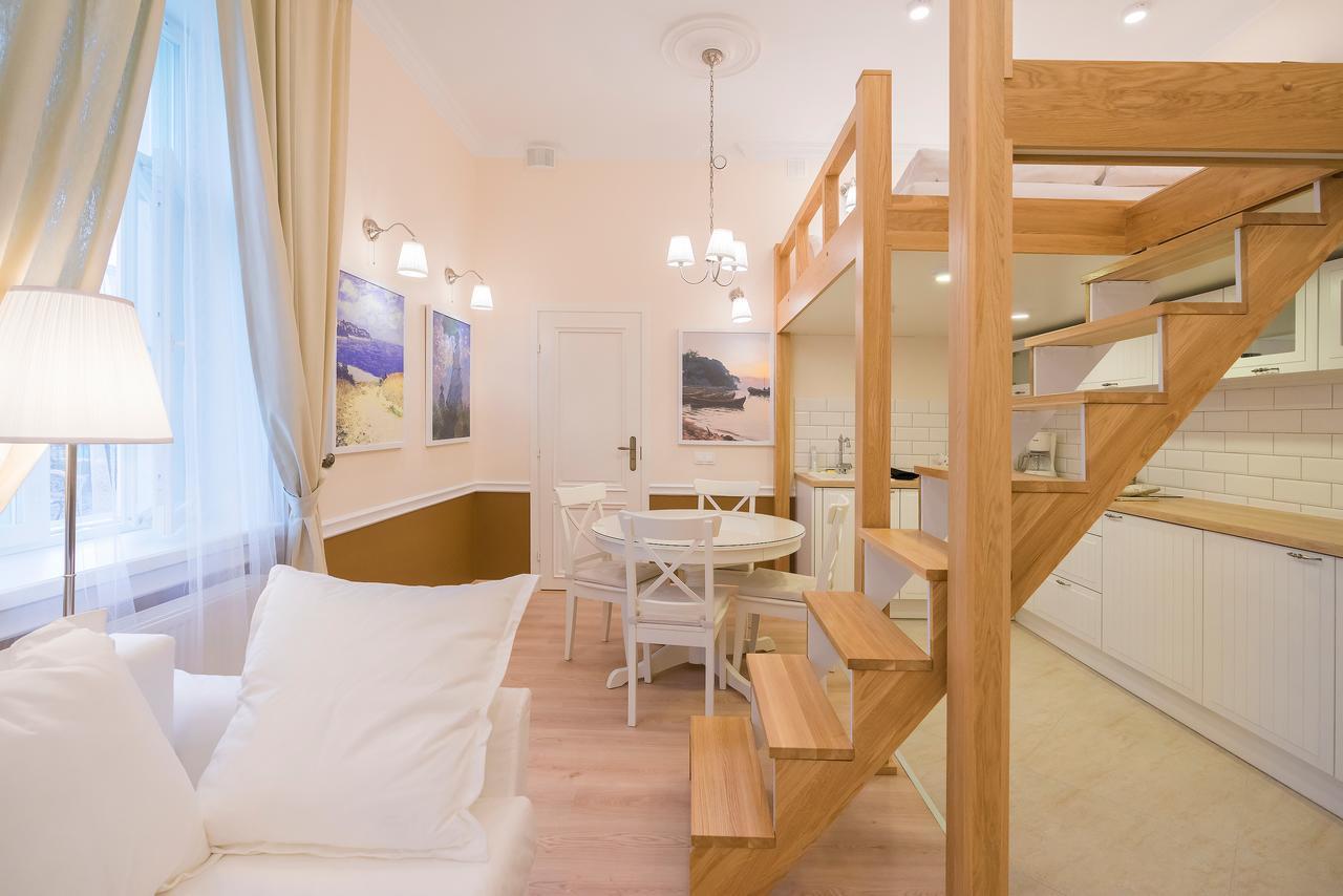 Revelton Suites Tallinn Bagian luar foto