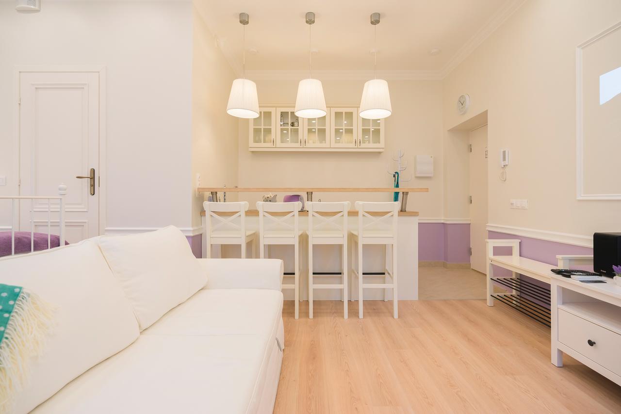 Revelton Suites Tallinn Bagian luar foto